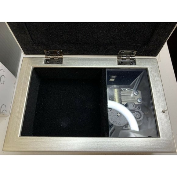 Twinkle Twinkle Champagne Silver Music Box/Jewelry Box Plays Jesus Loves Me READ - Picture 6 of 10